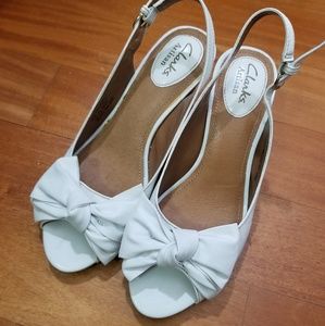 Clark's Fiddle Bow Wedges - White